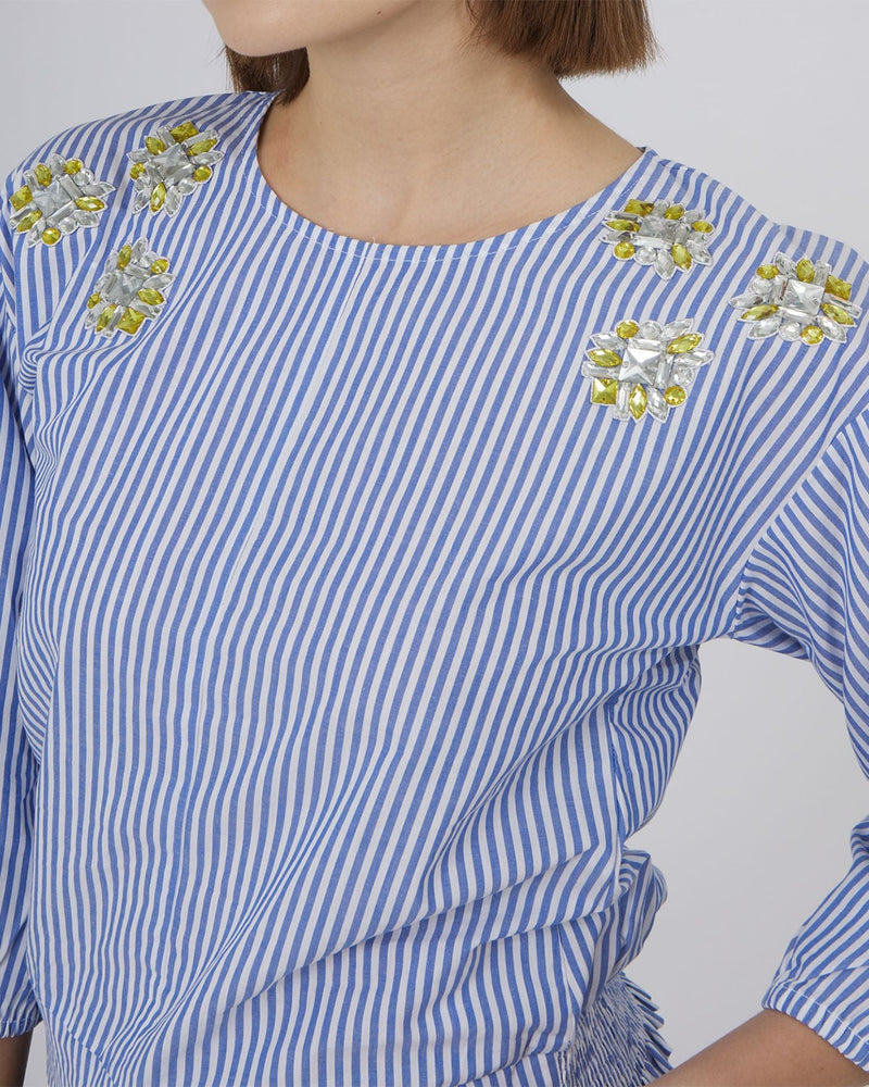 CAMICIA A RIGHE CON APPLICAZIONI